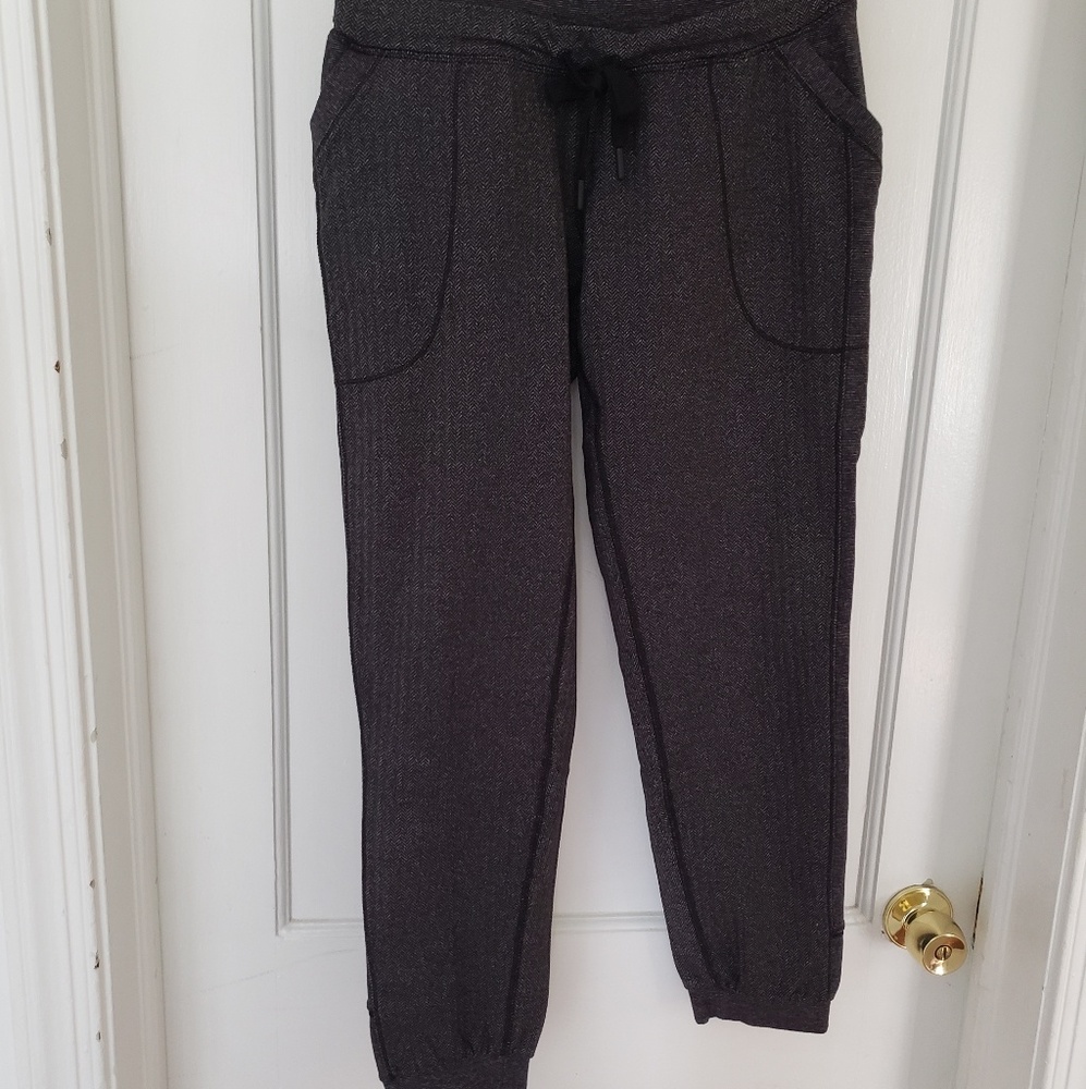 Lululemon joggers